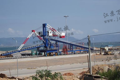 回轉(zhuǎn)角度110度，兩側(cè)堆料